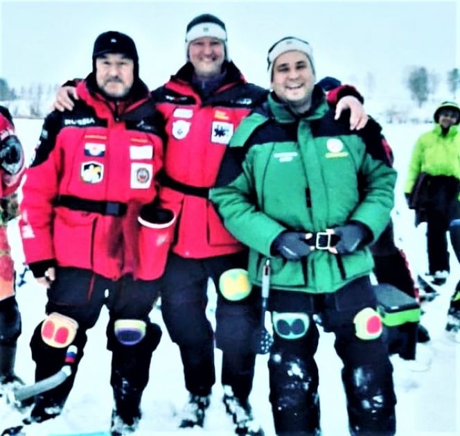  	 Команда "Созвездие" - победительница командного первенства краевых соревнований по рыболовному спорту: (слева направо) Юрий Ананьин, Сергей Боляхин,  Олег Филенко 