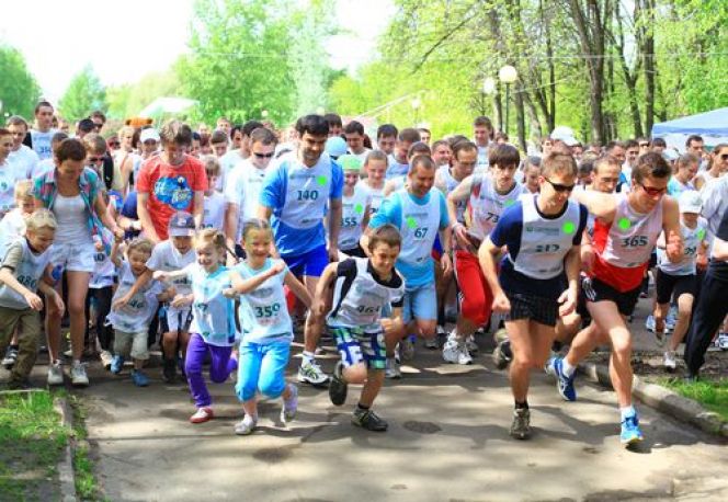 23 мая. Барнаул. Парк развлечений и отдыха "Лесная сказка". VI национальный забег "Зеленый марафон".