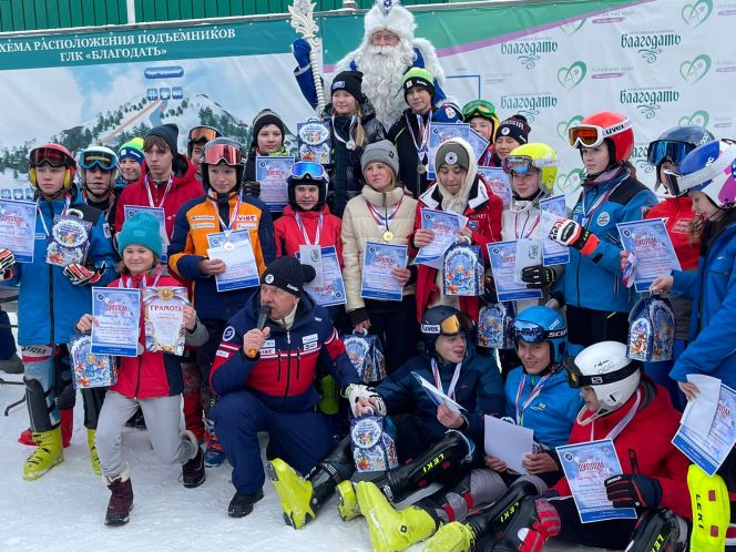 На снежном пьедестале. В Белокурихе завершилось первенство Сибири в двух дисциплинах