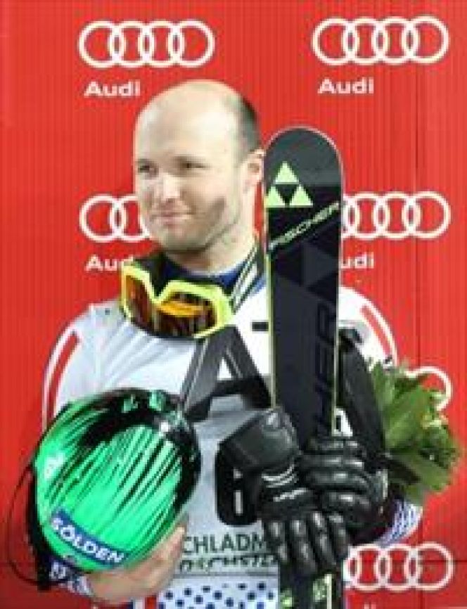 Мужская сборная России по горнолыжному спорту проводит на Алтае сбор по физической подготовке. 