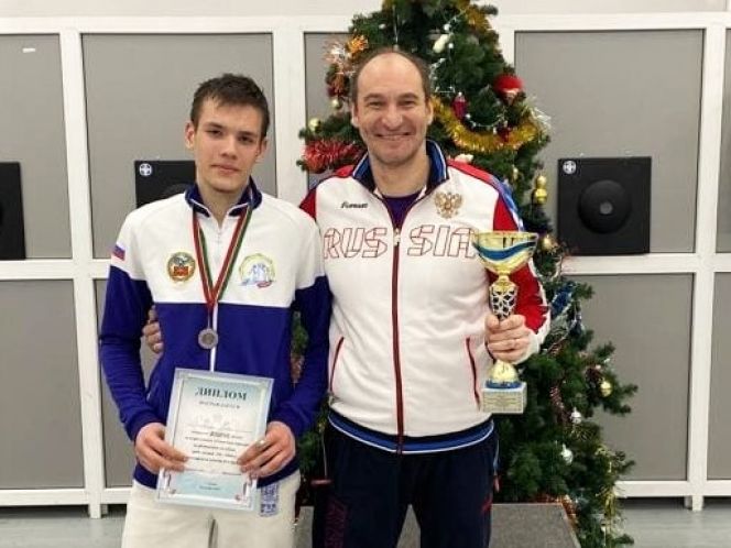 Кирилл Шаповалов с тренером Валерианом Феоктистовым
