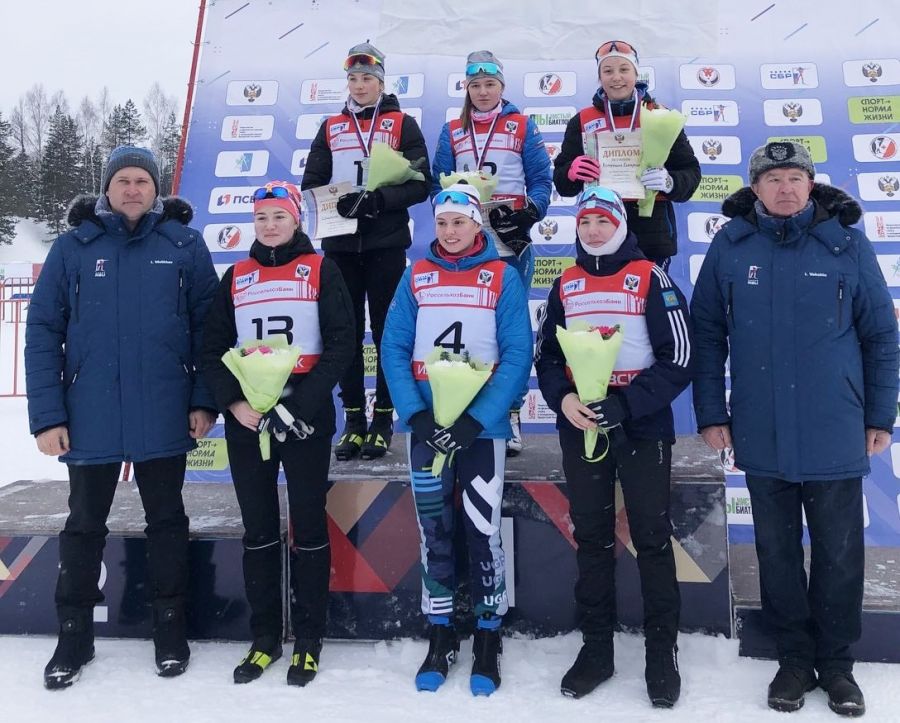 Екатерина Копорулина (на пьедестале справа) прошла отбор в национальную команду на первенство мира