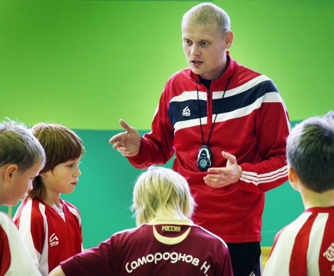 От пчелиного роя до чемпионов ДФЛ