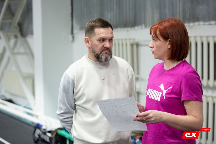 Руководитель клуба "Бадминтон в Барнауле" Александр Пронин и пресс-атташе Галина Бессонова. Фото: CX News