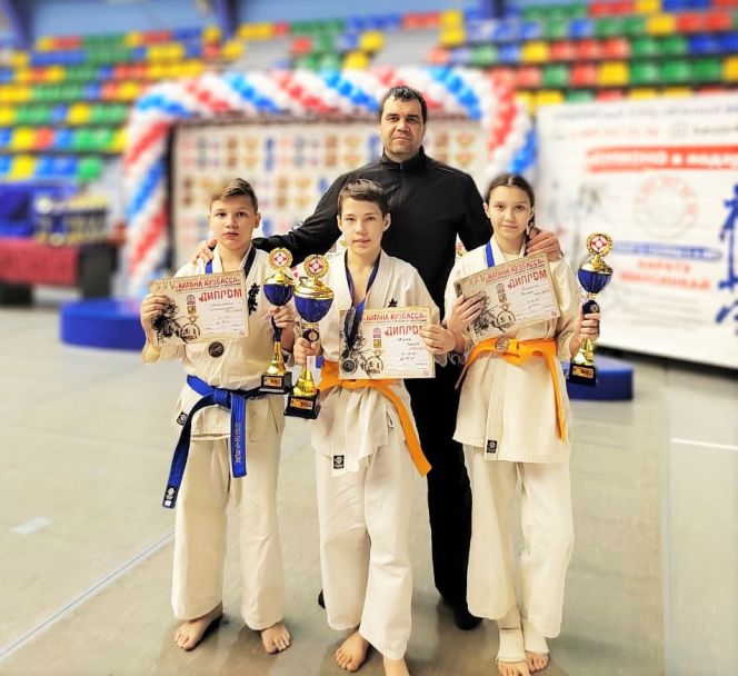 Спортсмены Алтайского края – призёры XXV открытого первенства и чемпионата Кемеровской области по киокусинкай каратэ «Катана Кузбасса»