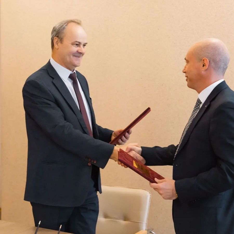 Краевая федерация шахмат подписала договор о сотрудничестве с АлтГАУ