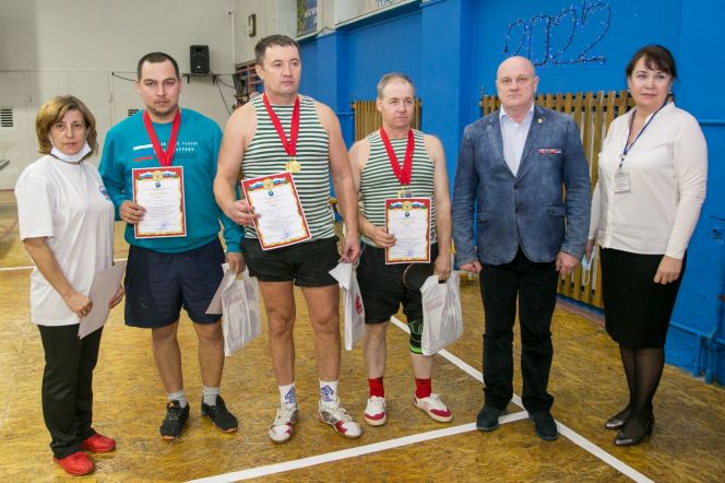 В Региональном центре настольного тенниса состоялся традиционный турнир «Сильные духом» среди инвалидов и ветеранов боевых действий (фоторепортаж)