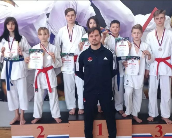 В Бийске подвели итоги краевого первенства по каратэ (WKF) среди младших юношей и девушек 