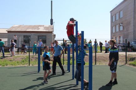В Советском районе торжественно открылась спортивная площадка, построенная по проекту «Газпром – детям» (фото).  