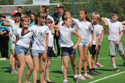 В Советском районе торжественно открылась спортивная площадка, построенная по проекту «Газпром – детям» (фото).  