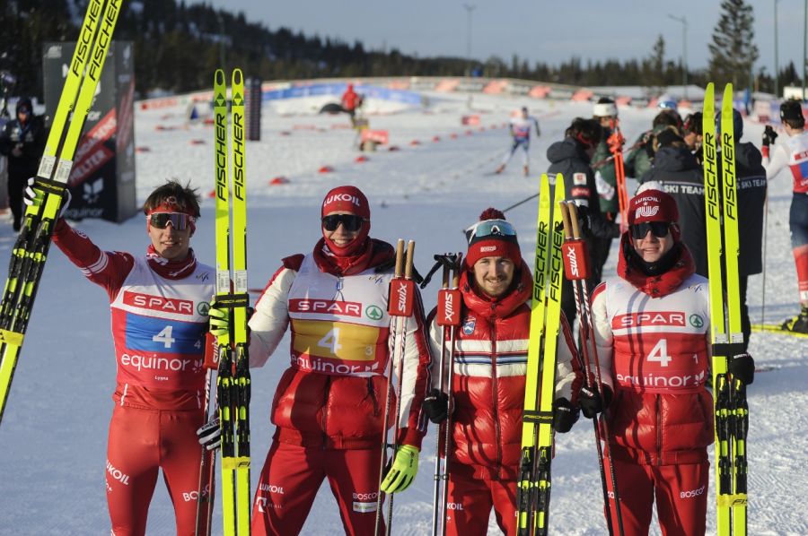 Эстафетная команда России - победительница первенства мира U20. Никита Денисов - второй слева