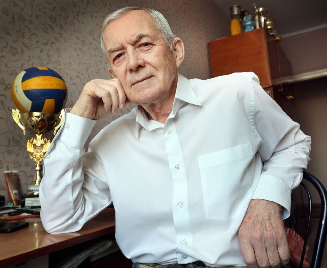 Николай Русинов в домашнем интерьере. Фото: Евгений Налимов/ "Алтайская правда" 