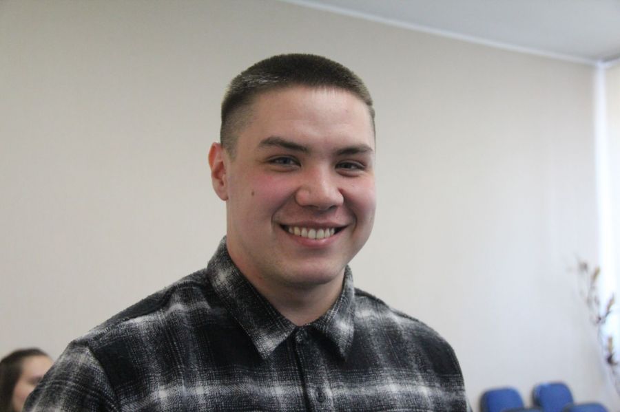 Победитель конкурса профмастерства Артём Бельский, студент Каменского педагогического колледжа. Фото: Виталий Дворянкин/ "Алтайский спорт"