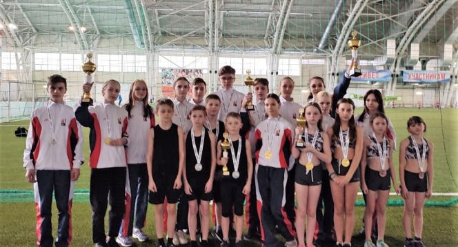 Легкоатлетическое село. Спортсмены Мамонтовской СОШ - победители и призеры всероссийских соревнований в помещении «Шиповка юных»