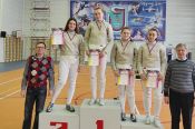 В Барнауле завершился чемпионат края по фехтованию на саблях