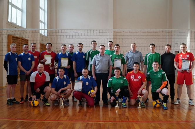 Среди сотрудников УФСИН России по Алтайскому краю определили лучших волейболистов
