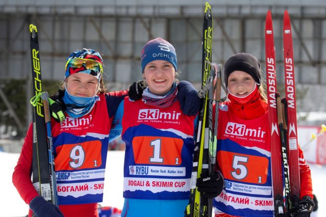 За неделю Катя Лыжина успела стать призером крупных соревнований в двух разных видах спорта - в биатлоне и спортивном ориентировании! Фото: группа ВКонтакте Кубок Анны Богалий-SKIMiR