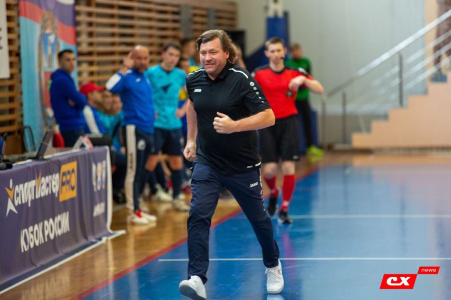 Спортивный директор МФК "АлтПолитех" Александр Солодовник