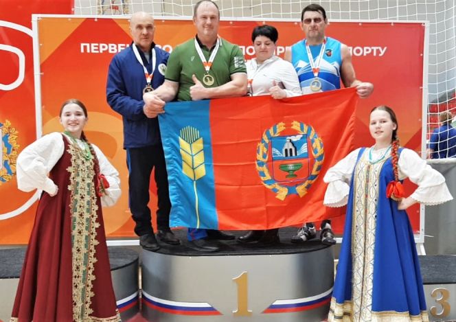Гиревики-ветераны Алтайского края успешно выступили на первенстве России