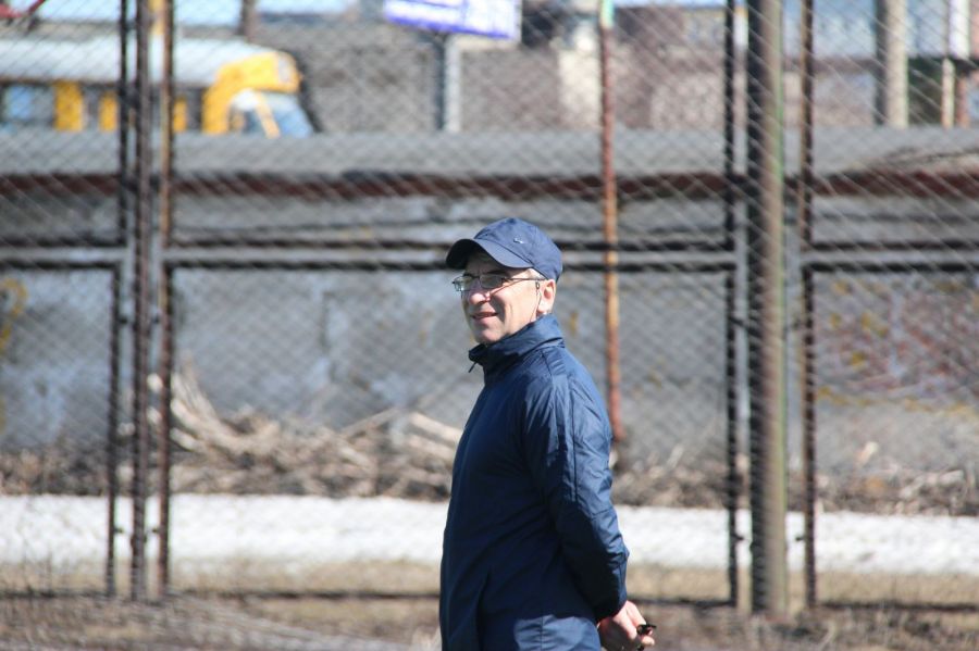 Тренер-администратор Анатолий Панченко принимал поздравления с днем рождения