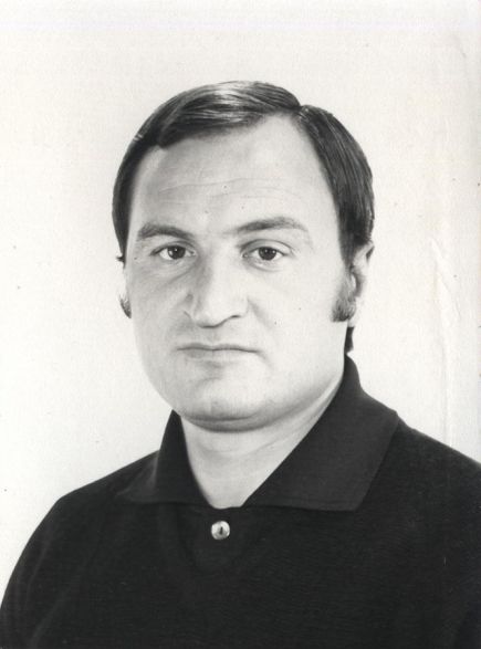 Учился играть у Брыкина