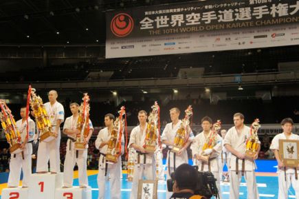 Президент Алтайской краевой федерации шинкиокушинкай каратэ Ярослав Расов сдал в Японии экзамен на третий дан и стал сэнсэем.