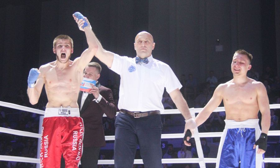 Только что Степана Габова объявили победителем финала чемпионата России. Фото: Александр Чёрный/"Алтайский спорт"