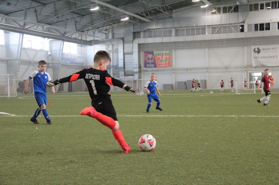 Победой томского "Ермака" завершился в Барнауле межрегиональный турнир памяти Владимира Кобзева (фото)