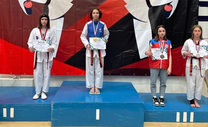 Инна Пенкина на первой ступени пьедестала турнира в Бердске