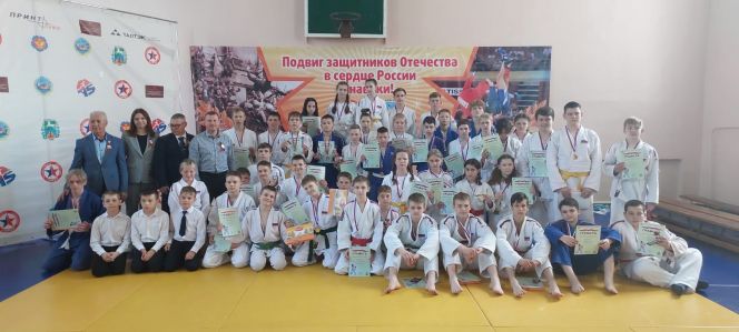 В Бийске завершился городской фестиваль борьбы, посвящённый Дню Победы