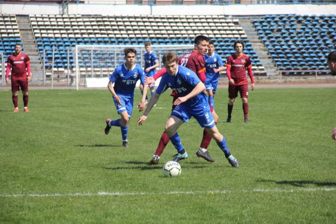 Фрагмент матча «Динамо-М» и «Темпа». Фото: ФК "Динамо-Барнаул"