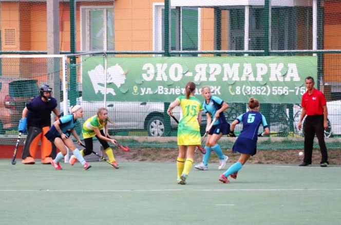 4-5 июня. Барнаул. Стадион "Коммунальщик". Чемпионат России среди женских команд Суперлиги. «Коммунальщик» (Барнаул) - СПб УОР-2 (Санкт-Петербург)