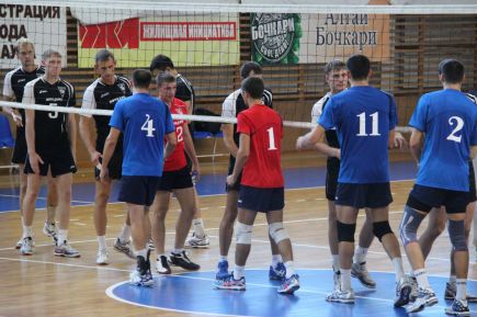 «Университет» провел товарищеские матчи с командой «Шыгыс-СвинецСтрой» из Усть-Каменогорска.