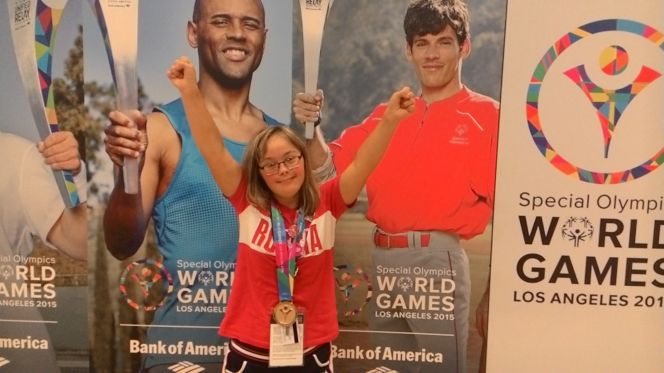 Министр спорта РФ Виталий Мутко поблагодарил губернатора края Александра Карлина с успешным выступлением алтайских спортсменов на Всемирных летних играх Специальной олимпиады. 