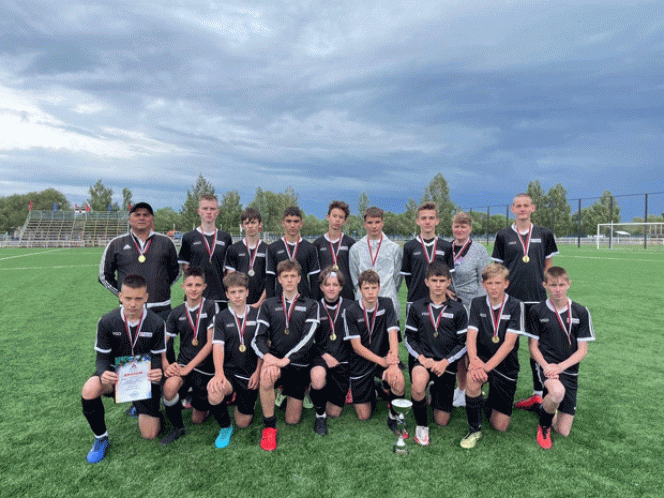 "Новосиликатный" - обладатель первой региональной путевки на всероссийский финал турнира "Кожаный мяч" 