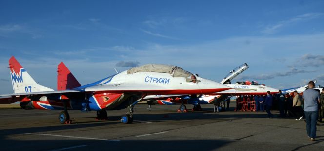 Юные хоккеисты СДЮШОР «Алтай» побывали в гостях у легендарных «Стрижей». 