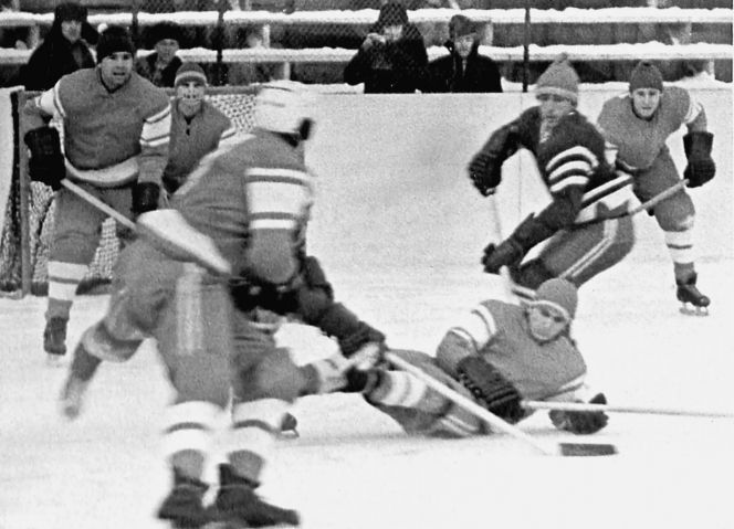 Страницы истории алтайского хоккея. Январь 1966 года. На прежних позициях