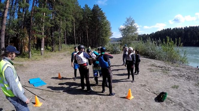 Команда «Ирбис» одержала победу в слете инструкторов-проводников туристских фирм, учреждений и организаций «Золотой гид Алтая – 2015».