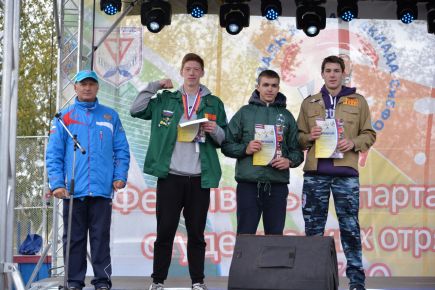 В Павловске завершились фестиваль и спартакиада студенческих отрядов Сибирского федерального округа. 