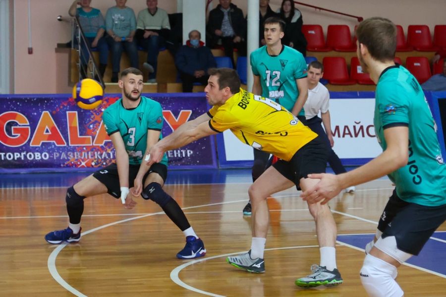 В игре Андрей Бобров (№3). Фото: ВК "Университет"