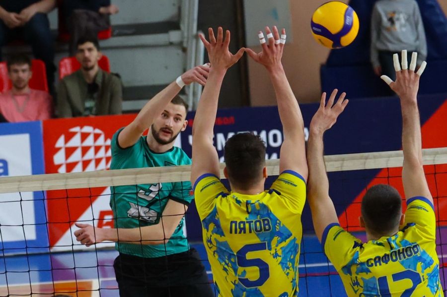 В игре Андрей Бобров (№3). Фото: ВК "Университет"