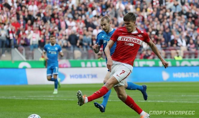 В атаке Александр Собролев. Фото: Александр Фёдоров, "СЭ"
