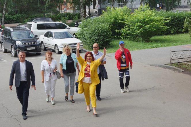 Тридцать лет спустя. В АлтГПУ встретились выпускники факультета физической культуры 1992 года