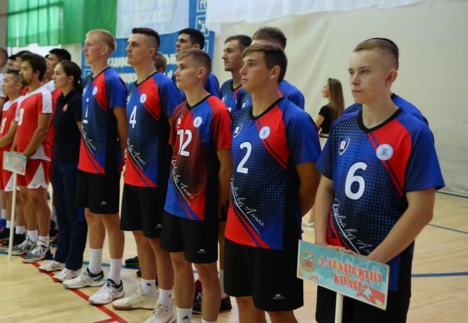 Волейболисты АлтГПУ вышли в четвертьфинал турнира VIII Всероссийской летней Универсиады