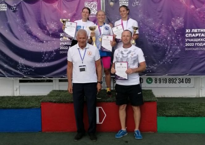 Каноистка СШОР имени Костенко Александра Власова выиграла Спартакиаду учащихся России. У квартета байдарочников - серебро