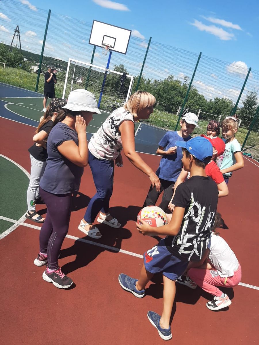 В Павловском районе тренеры проводят Дни спорта для детей