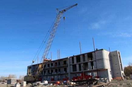 На строительной площадке СДЮШОР имени Константина Костенко по гребле на байдарках и каноэ состоялся пресс-тур для краевых средств массовой информации (фото).