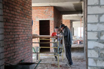 На строительной площадке СДЮШОР имени Константина Костенко по гребле на байдарках и каноэ состоялся пресс-тур для краевых средств массовой информации (фото).