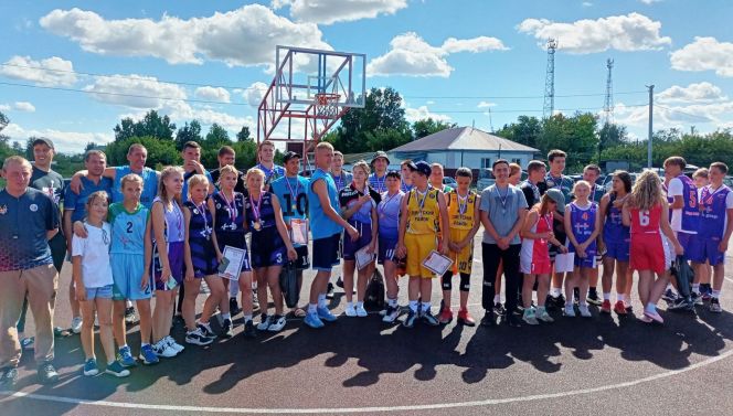 В Советском районе завершился турнир по баскетболу 3х3