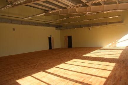 Считанные дни остаются до открытия в Алейске современного спорткомплекса (фото). 